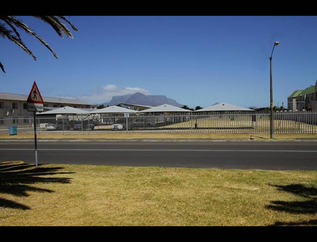 2 BEDROOM DUPLEX FOR SALE IN GOODWOOD PARK